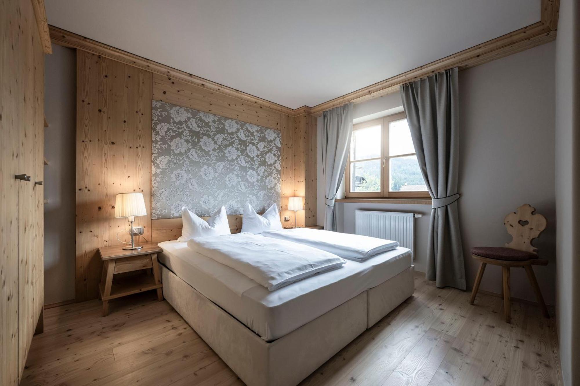 Post Alpina - Family Mountain Chalets San Candido Exterior photo
