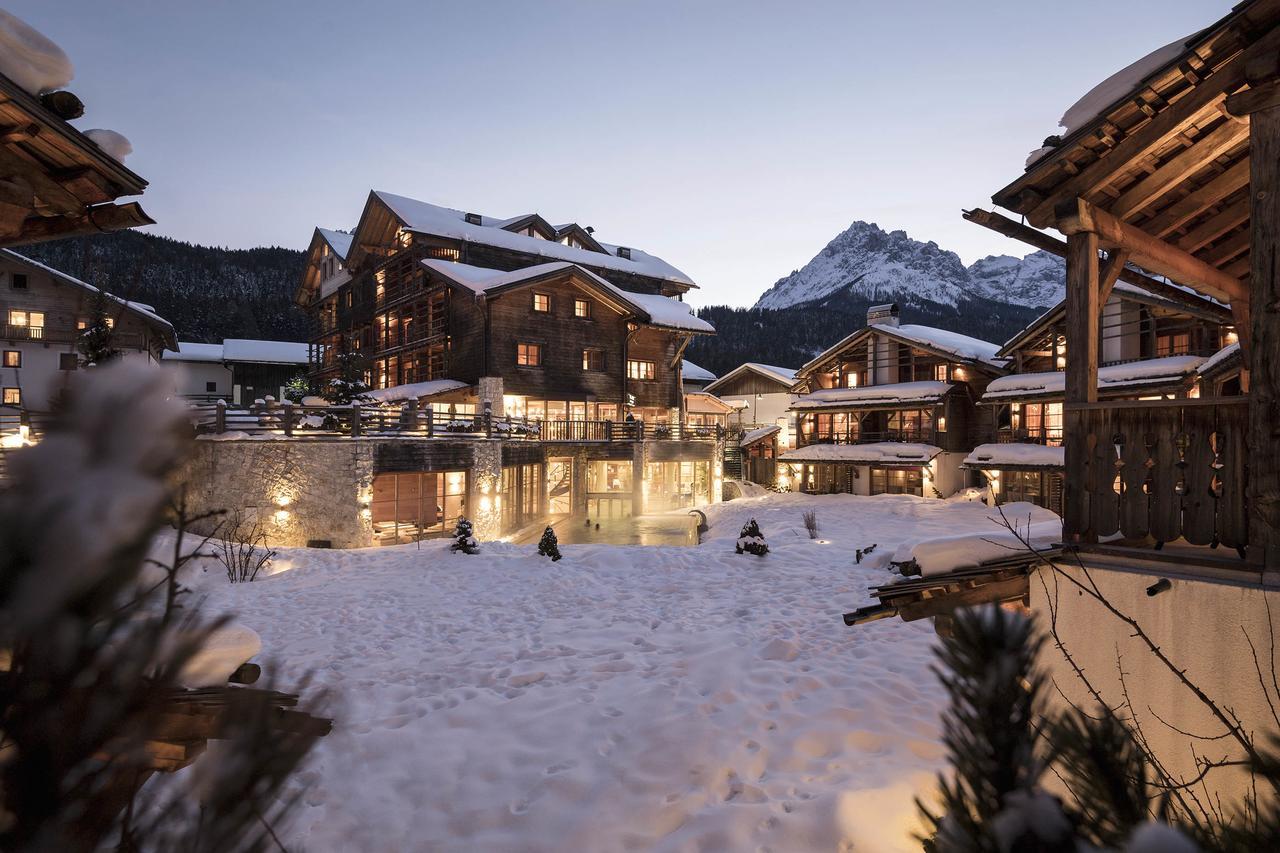Post Alpina - Family Mountain Chalets San Candido Exterior photo